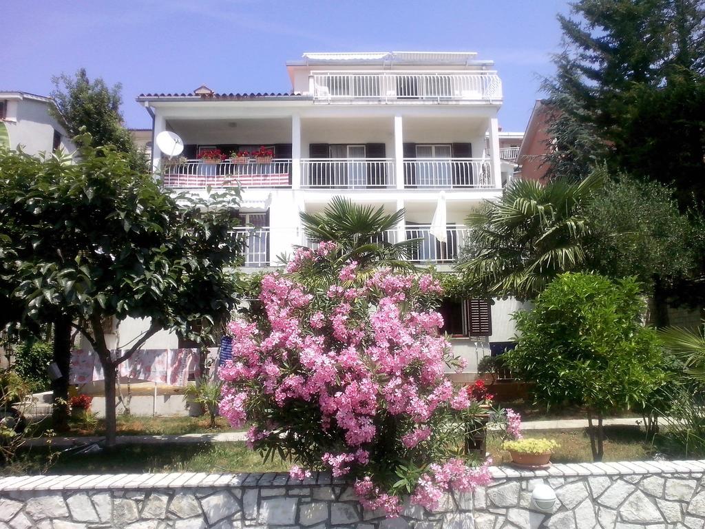 Apartment Sandra Rabac Δωμάτιο φωτογραφία